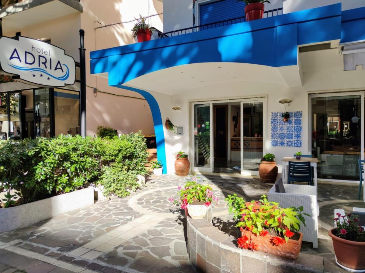 Hotel Adria B&B - Colazione Fino Alle 12 Misano Adriatico Extérieur photo