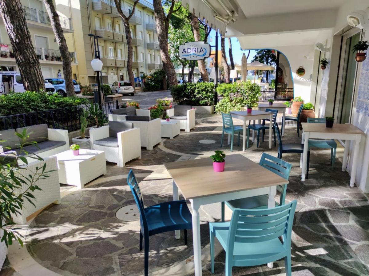 Hotel Adria B&B - Colazione Fino Alle 12 Misano Adriatico Extérieur photo